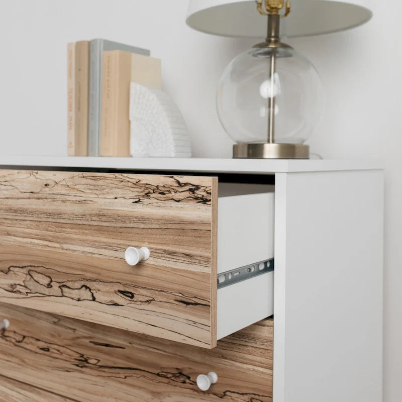 Commode bicolore avec finition blanc mat et veinage bois Sugarberry